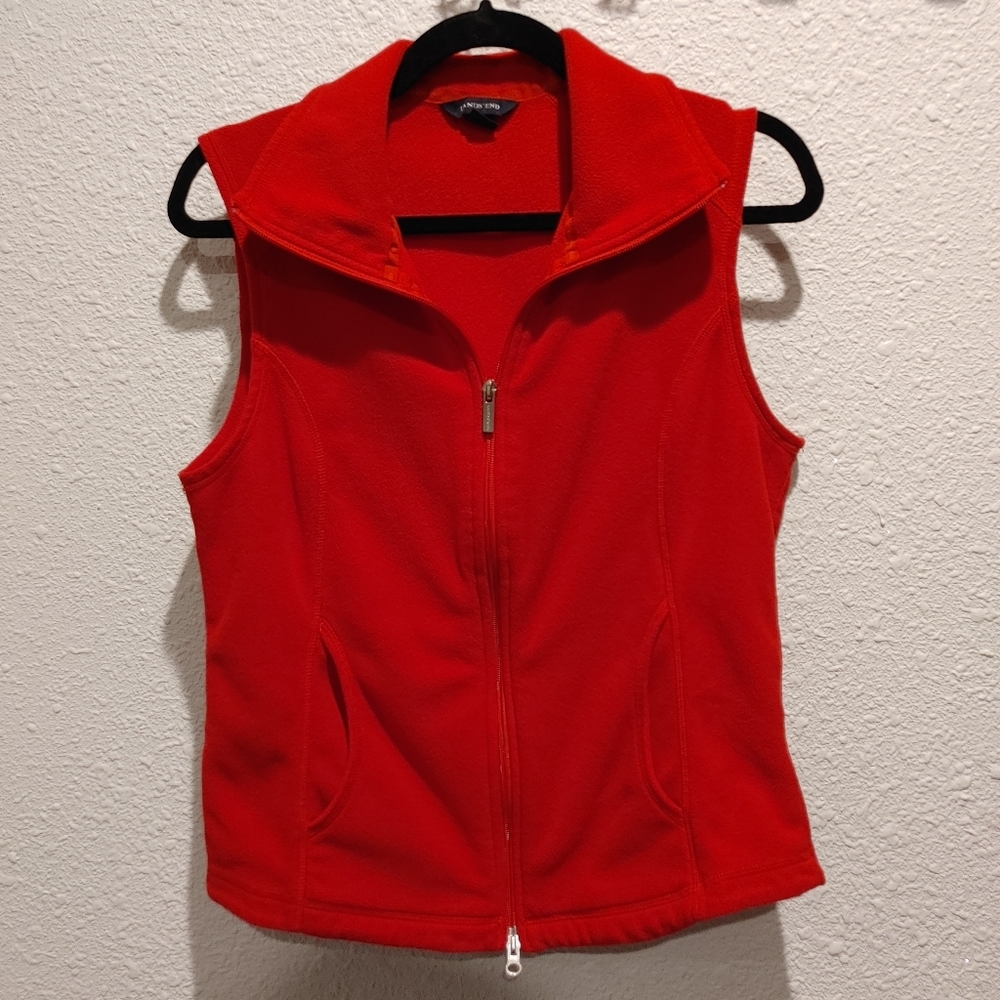 Red fleece vest with zip front and pockets, Lands End S